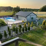 Nowa Stodola Koniec Swiata アパート *